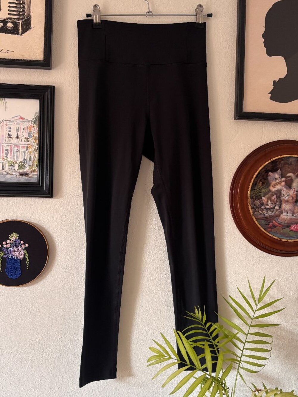 Black FLOAT Ultralight Legging